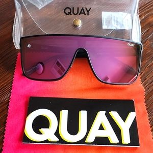 Quay Nightfall black to black and pink medium sunglasses